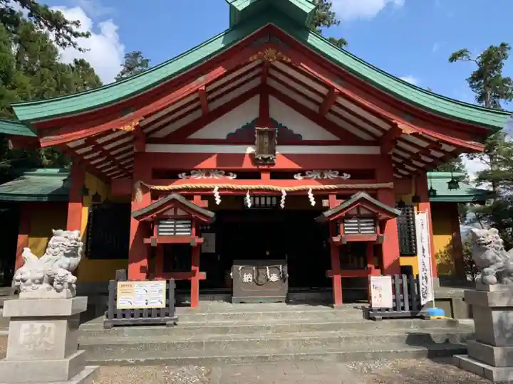新橋浅間神社の本殿・本堂