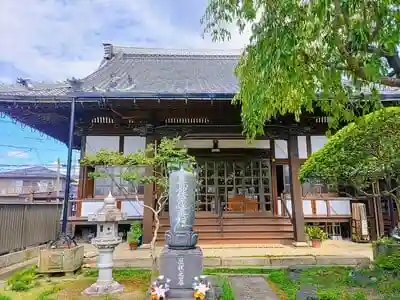 円行寺の本殿