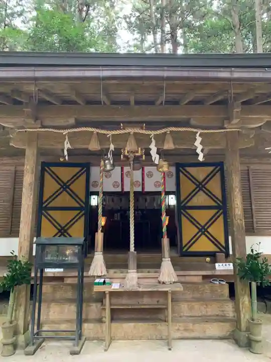 室生龍穴神社の本殿・本堂