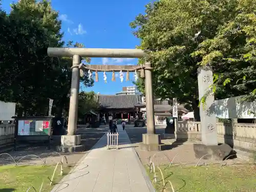 浅草神社の鳥居