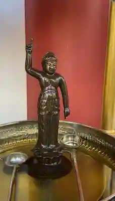 寛永寺不忍池弁天堂の{uncategorized: "未分類", other: "その他", undefined: "問題あり", building: "その他建物", grave: "お墓", sacred_gate: "鳥居", guardian: "狛犬", statue: "像", buddha: "仏像", history: "歴史", nature: "自然", garden: "庭園", animal: "動物", pagoda: "塔", temizu: "手水舎", mountain_gate: "山門・神門", sanctuary: "本殿・本堂", subordinate: "末社・摂社", art: "芸術", scenery: "景色", jizo: "地蔵", ema: "絵馬", goshuin: "御朱印", omikuji: "おみくじ", items: "授与品その他", amulet: "お守り", goshuincho: "御朱印帳", eats: "食事", festival: "お祭り", votive_dance: "神楽", shichigosan: "七五三参", wedding: "結婚式", experience: "体験その他", initially: "初詣", around: "周辺", anti_infection: "感染症対策"}