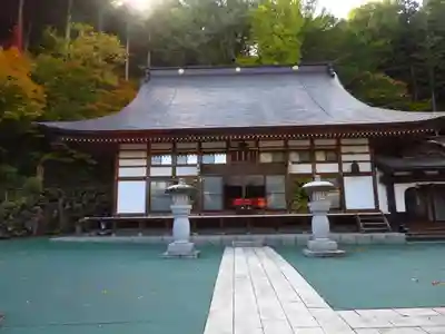 法華寺の本殿・本堂