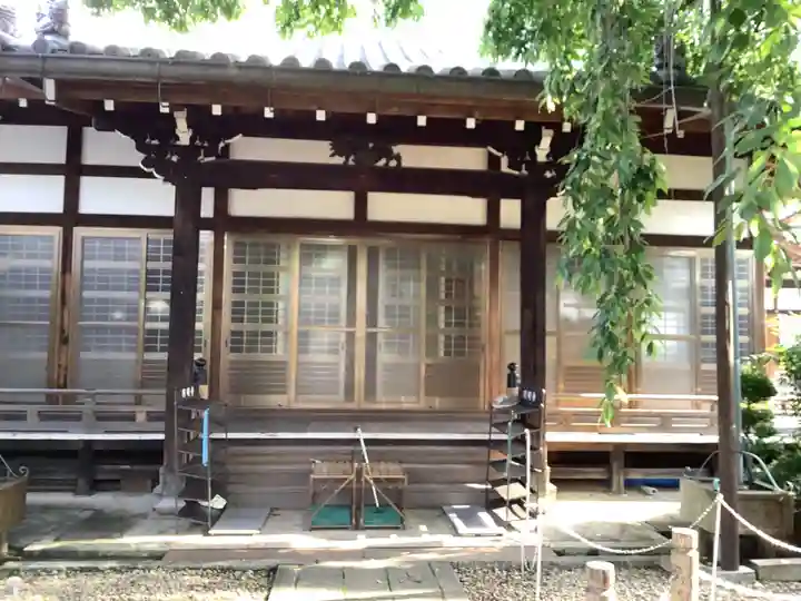 円明寺の本殿・本堂