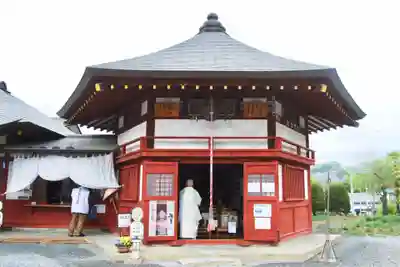 明智寺の本殿・本堂