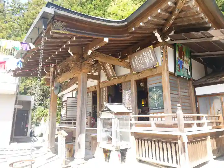 【公式】龍門院常楽寺(秩父札所十一番)の{uncategorized: "未分類", other: "その他", undefined: "問題あり", building: "その他建物", grave: "お墓", sacred_gate: "鳥居", guardian: "狛犬", statue: "像", buddha: "仏像", history: "歴史", nature: "自然", garden: "庭園", animal: "動物", pagoda: "塔", temizu: "手水舎", mountain_gate: "山門・神門", sanctuary: "本殿・本堂", subordinate: "末社・摂社", art: "芸術", scenery: "景色", jizo: "地蔵", ema: "絵馬", goshuin: "御朱印", omikuji: "おみくじ", items: "授与品その他", amulet: "お守り", goshuincho: "御朱印帳", eats: "食事", festival: "お祭り", votive_dance: "神楽", shichigosan: "七五三参", wedding: "結婚式", experience: "体験その他", initially: "初詣", around: "周辺", anti_infection: "感染症対策"}