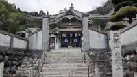 龍岡寺の本殿・本堂