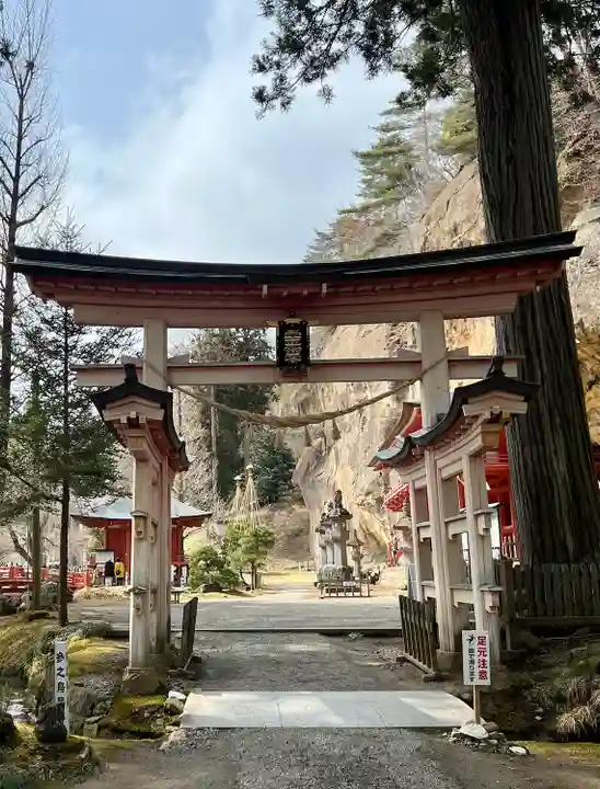 達谷窟毘沙門堂(岩手県)