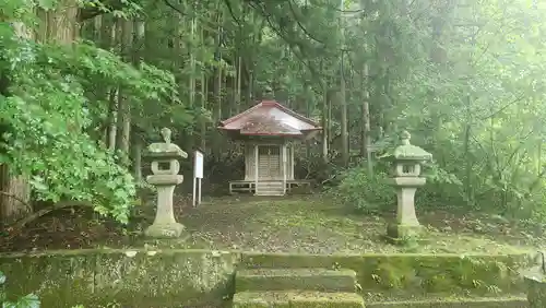 白津山観音堂の周辺