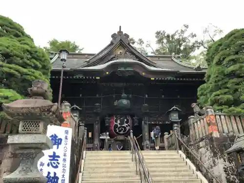 成田山新勝寺の山門・神門