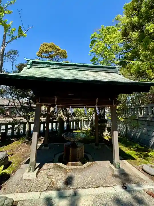 小名浜諏訪神社 ~海の鎮守様~の{uncategorized: "未分類", other: "その他", undefined: "問題あり", building: "その他建物", grave: "お墓", sacred_gate: "鳥居", guardian: "狛犬", statue: "像", buddha: "仏像", history: "歴史", nature: "自然", garden: "庭園", animal: "動物", pagoda: "塔", temizu: "手水舎", mountain_gate: "山門・神門", sanctuary: "本殿・本堂", subordinate: "末社・摂社", art: "芸術", scenery: "景色", jizo: "地蔵", ema: "絵馬", goshuin: "御朱印", omikuji: "おみくじ", items: "授与品その他", amulet: "お守り", goshuincho: "御朱印帳", eats: "食事", festival: "お祭り", votive_dance: "神楽", shichigosan: "七五三参", wedding: "結婚式", experience: "体験その他", initially: "初詣", around: "周辺", anti_infection: "感染症対策"}