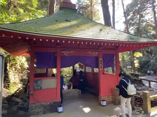 目の霊山　油山寺の山門