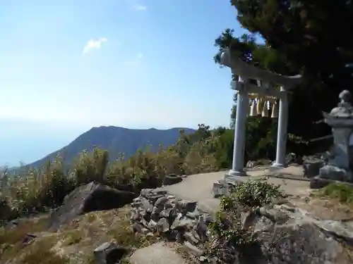 倉岳神社の鳥居