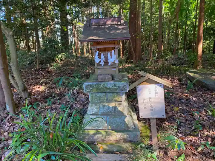 磯部稲村神社の末社・摂社