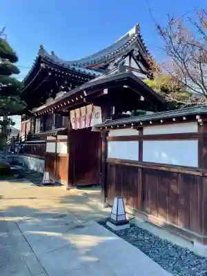 尊勝院の{uncategorized: "未分類", other: "その他", undefined: "問題あり", building: "その他建物", grave: "お墓", sacred_gate: "鳥居", guardian: "狛犬", statue: "像", buddha: "仏像", history: "歴史", nature: "自然", garden: "庭園", animal: "動物", pagoda: "塔", temizu: "手水舎", mountain_gate: "山門・神門", sanctuary: "本殿・本堂", subordinate: "末社・摂社", art: "芸術", scenery: "景色", jizo: "地蔵", ema: "絵馬", goshuin: "御朱印", omikuji: "おみくじ", items: "授与品その他", amulet: "お守り", goshuincho: "御朱印帳", eats: "食事", festival: "お祭り", votive_dance: "神楽", shichigosan: "七五三参", wedding: "結婚式", experience: "体験その他", initially: "初詣", around: "周辺", anti_infection: "感染症対策"}