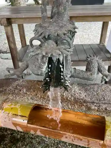 金神社の手水舎