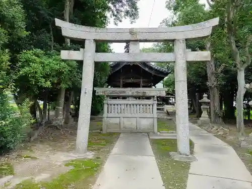 八幡社の鳥居