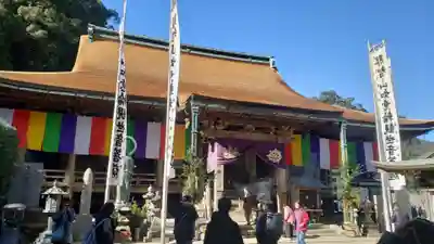 青岸渡寺の本殿・本堂