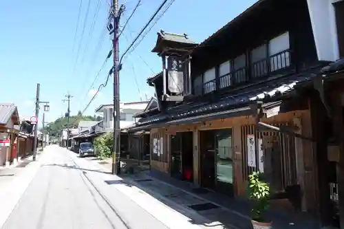 春日神社の周辺