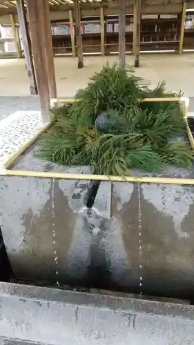 尾張大國霊神社（国府宮）の手水舎