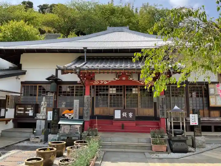 妙音寺の本殿・本堂