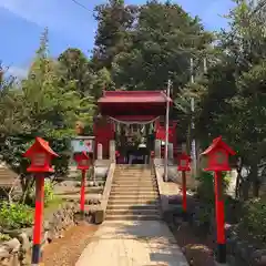 平出雷電神社の建物その他