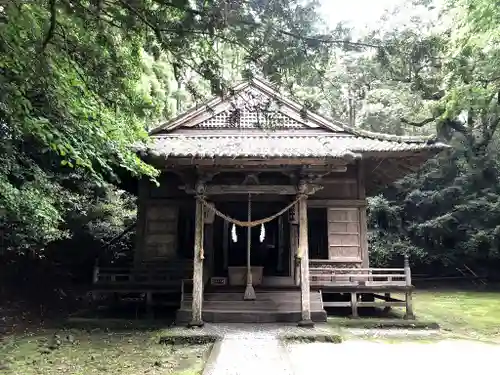 潮嶽神社の本殿・本堂