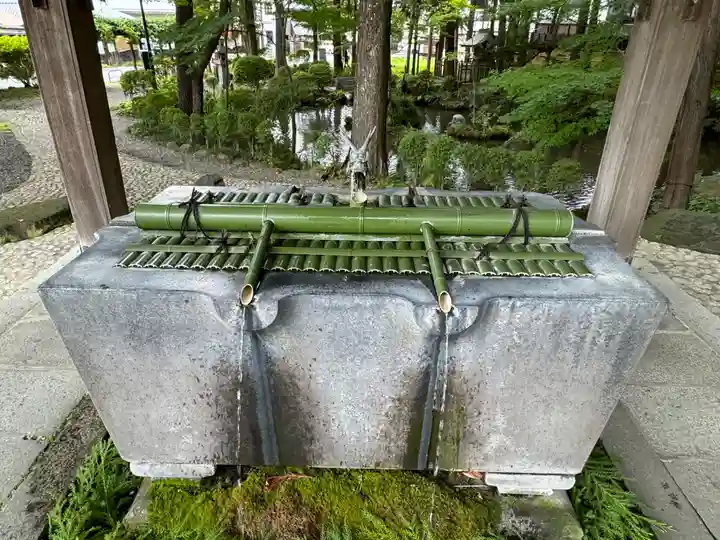 諏訪大社下社秋宮(長野県)