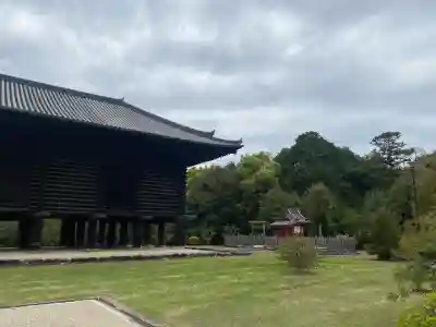 杉本神社（正倉院境内社）の{uncategorized: "未分類", other: "その他", undefined: "問題あり", building: "その他建物", grave: "お墓", sacred_gate: "鳥居", guardian: "狛犬", statue: "像", buddha: "仏像", history: "歴史", nature: "自然", garden: "庭園", animal: "動物", pagoda: "塔", temizu: "手水舎", mountain_gate: "山門・神門", sanctuary: "本殿・本堂", subordinate: "末社・摂社", art: "芸術", scenery: "景色", jizo: "地蔵", ema: "絵馬", goshuin: "御朱印", omikuji: "おみくじ", items: "授与品その他", amulet: "お守り", goshuincho: "御朱印帳", eats: "食事", festival: "お祭り", votive_dance: "神楽", shichigosan: "七五三参", wedding: "結婚式", experience: "体験その他", initially: "初詣", around: "周辺", anti_infection: "感染症対策"}