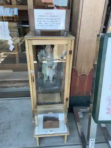 森三吉神社の像