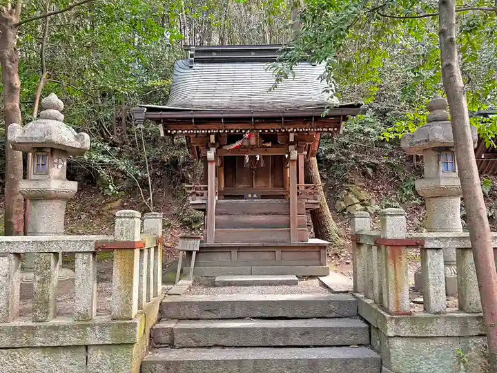 日牟禮八幡宮の末社・摂社