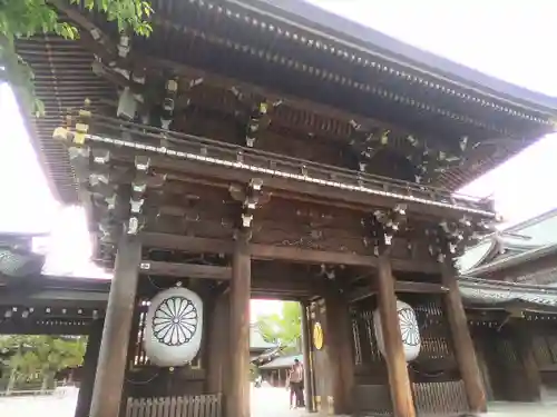 寒川神社の山門・神門