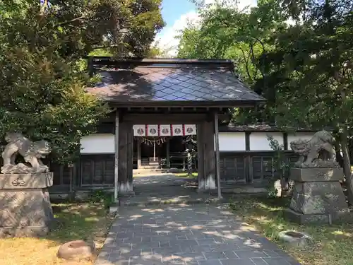 神明宮の山門