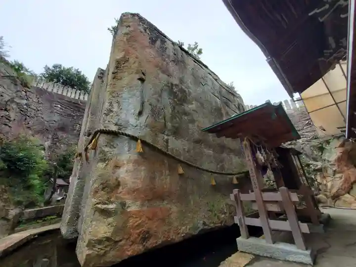 生石神社の本殿・本堂