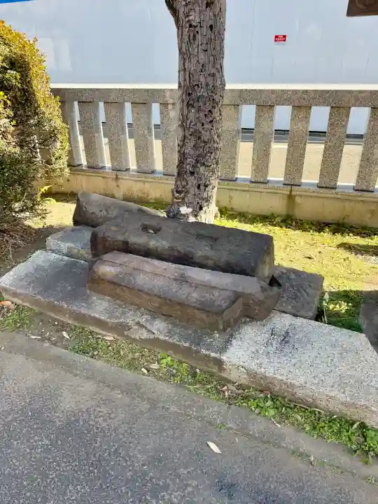 大島八幡神社の{uncategorized: "未分類", other: "その他", undefined: "問題あり", building: "その他建物", grave: "お墓", sacred_gate: "鳥居", guardian: "狛犬", statue: "像", buddha: "仏像", history: "歴史", nature: "自然", garden: "庭園", animal: "動物", pagoda: "塔", temizu: "手水舎", mountain_gate: "山門・神門", sanctuary: "本殿・本堂", subordinate: "末社・摂社", art: "芸術", scenery: "景色", jizo: "地蔵", ema: "絵馬", goshuin: "御朱印", omikuji: "おみくじ", items: "授与品その他", amulet: "お守り", goshuincho: "御朱印帳", eats: "食事", festival: "お祭り", votive_dance: "神楽", shichigosan: "七五三参", wedding: "結婚式", experience: "体験その他", initially: "初詣", around: "周辺", anti_infection: "感染症対策"}