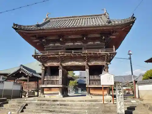 酒見寺の山門