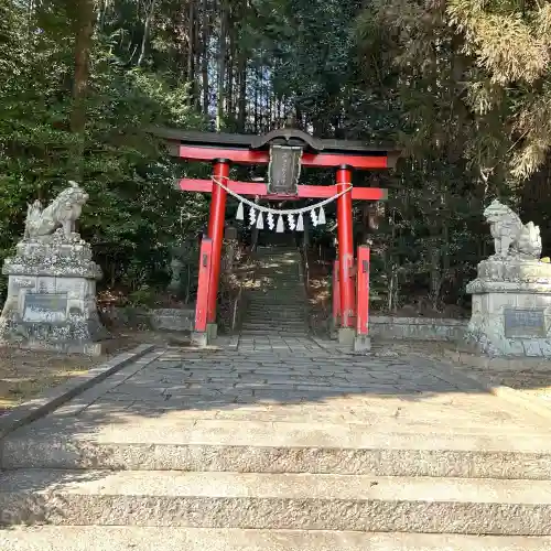 菅船神社の{uncategorized: "未分類", other: "その他", undefined: "問題あり", building: "その他建物", grave: "お墓", sacred_gate: "鳥居", guardian: "狛犬", statue: "像", buddha: "仏像", history: "歴史", nature: "自然", garden: "庭園", animal: "動物", pagoda: "塔", temizu: "手水舎", mountain_gate: "山門・神門", sanctuary: "本殿・本堂", subordinate: "末社・摂社", art: "芸術", scenery: "景色", jizo: "地蔵", ema: "絵馬", goshuin: "御朱印", omikuji: "おみくじ", items: "授与品その他", amulet: "お守り", goshuincho: "御朱印帳", eats: "食事", festival: "お祭り", votive_dance: "神楽", shichigosan: "七五三参", wedding: "結婚式", experience: "体験その他", initially: "初詣", around: "周辺", anti_infection: "感染症対策"}