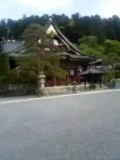 久遠寺の本殿