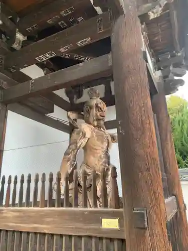 當麻寺の像