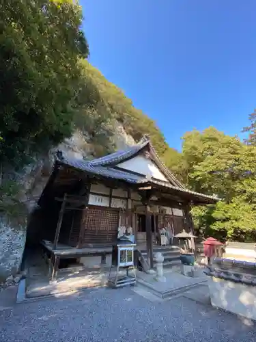 弥谷寺の本殿・本堂