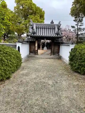 常福寺の山門・神門