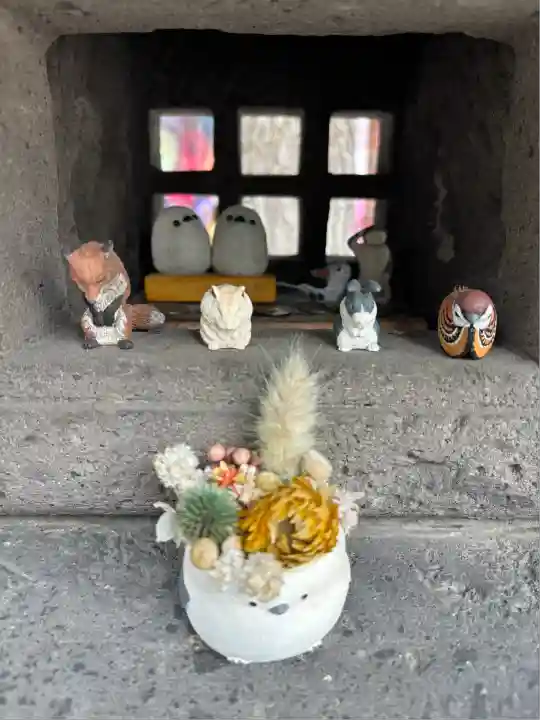 札幌諏訪神社の像