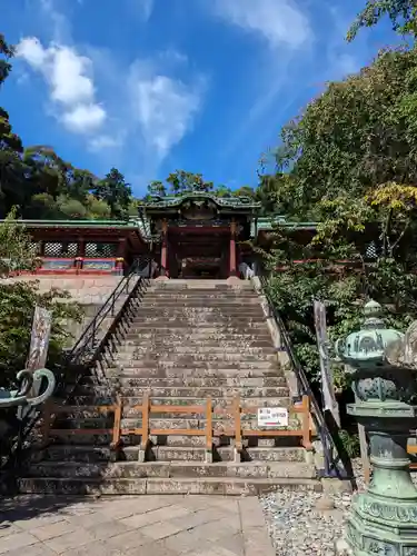 久能山東照宮の山門