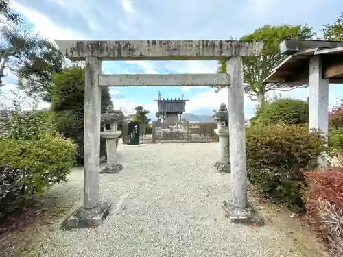 河田神社の鳥居