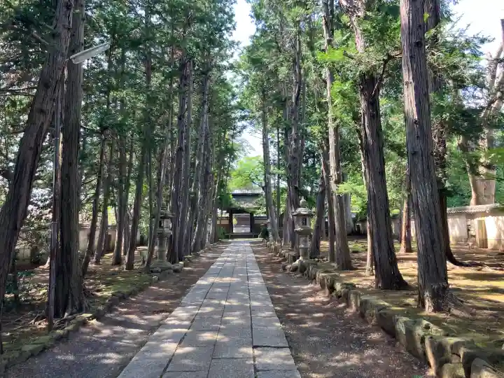 慶元寺の{uncategorized: "未分類", other: "その他", undefined: "問題あり", building: "その他建物", grave: "お墓", sacred_gate: "鳥居", guardian: "狛犬", statue: "像", buddha: "仏像", history: "歴史", nature: "自然", garden: "庭園", animal: "動物", pagoda: "塔", temizu: "手水舎", mountain_gate: "山門・神門", sanctuary: "本殿・本堂", subordinate: "末社・摂社", art: "芸術", scenery: "景色", jizo: "地蔵", ema: "絵馬", goshuin: "御朱印", omikuji: "おみくじ", items: "授与品その他", amulet: "お守り", goshuincho: "御朱印帳", eats: "食事", festival: "お祭り", votive_dance: "神楽", shichigosan: "七五三参", wedding: "結婚式", experience: "体験その他", initially: "初詣", around: "周辺", anti_infection: "感染症対策"}