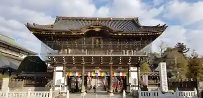 成田山新勝寺の山門・神門