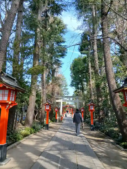 馬橋稲荷神社の{uncategorized: "未分類", other: "その他", undefined: "問題あり", building: "その他建物", grave: "お墓", sacred_gate: "鳥居", guardian: "狛犬", statue: "像", buddha: "仏像", history: "歴史", nature: "自然", garden: "庭園", animal: "動物", pagoda: "塔", temizu: "手水舎", mountain_gate: "山門・神門", sanctuary: "本殿・本堂", subordinate: "末社・摂社", art: "芸術", scenery: "景色", jizo: "地蔵", ema: "絵馬", goshuin: "御朱印", omikuji: "おみくじ", items: "授与品その他", amulet: "お守り", goshuincho: "御朱印帳", eats: "食事", festival: "お祭り", votive_dance: "神楽", shichigosan: "七五三参", wedding: "結婚式", experience: "体験その他", initially: "初詣", around: "周辺", anti_infection: "感染症対策"}