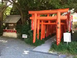 鵠沼伏見稲荷神社の鳥居