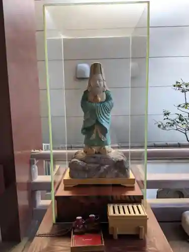 宗慶寺の像