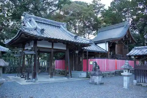 大歳神社の山門