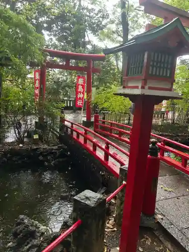 厳島神社（尾久八幡神社末社）の{uncategorized: "未分類", other: "その他", undefined: "問題あり", building: "その他建物", grave: "お墓", sacred_gate: "鳥居", guardian: "狛犬", statue: "像", buddha: "仏像", history: "歴史", nature: "自然", garden: "庭園", animal: "動物", pagoda: "塔", temizu: "手水舎", mountain_gate: "山門・神門", sanctuary: "本殿・本堂", subordinate: "末社・摂社", art: "芸術", scenery: "景色", jizo: "地蔵", ema: "絵馬", goshuin: "御朱印", omikuji: "おみくじ", items: "授与品その他", amulet: "お守り", goshuincho: "御朱印帳", eats: "食事", festival: "お祭り", votive_dance: "神楽", shichigosan: "七五三参", wedding: "結婚式", experience: "体験その他", initially: "初詣", around: "周辺", anti_infection: "感染症対策"}